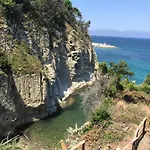 Punta Fortino Feriehus *