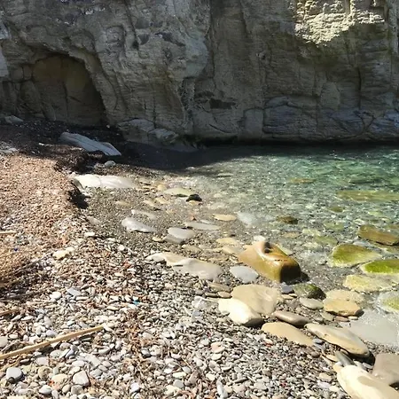 Punta Fortino 펜션