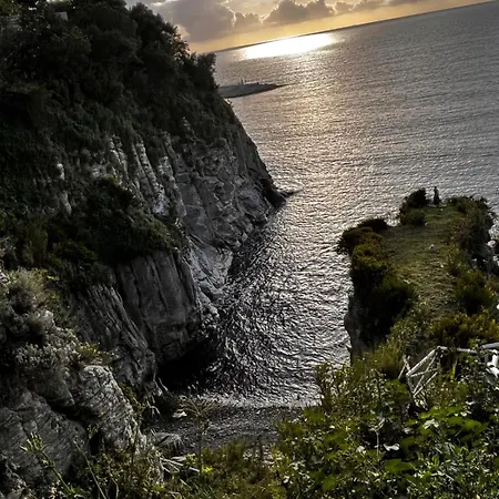 Punta Fortino 펜션