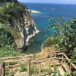 Дом отдыха Punta Fortino Агрополи
